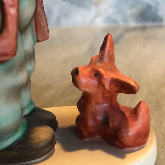 Hummel "Puppy Love" - Picture 6 of 10